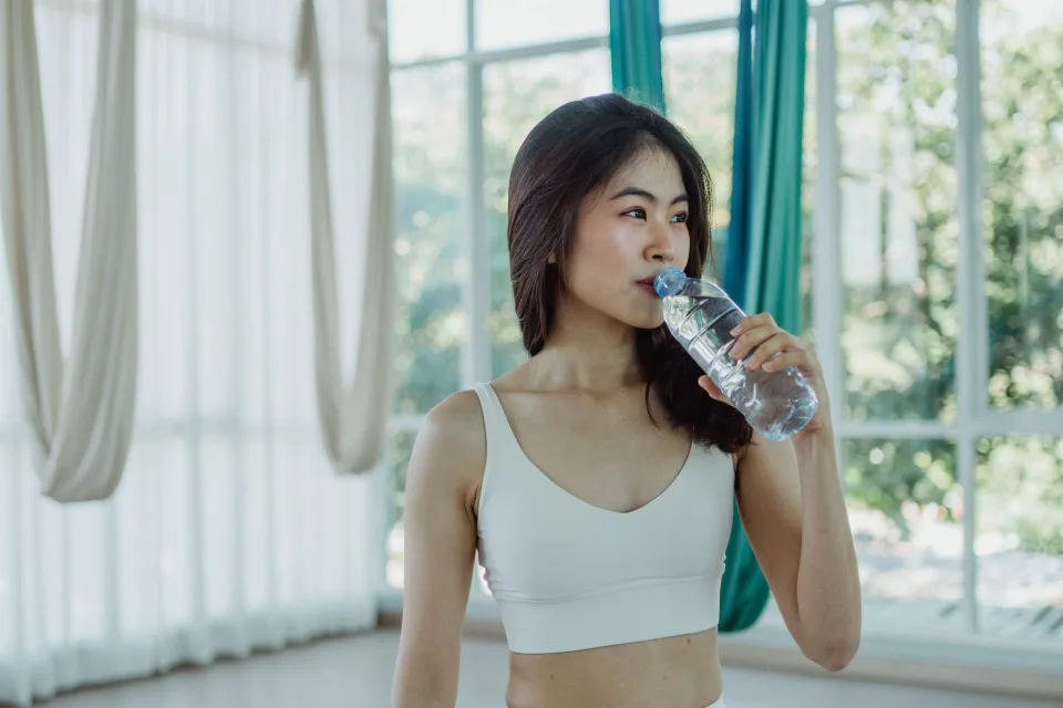 Bình nước mới chiết tại Bùi Thị Me